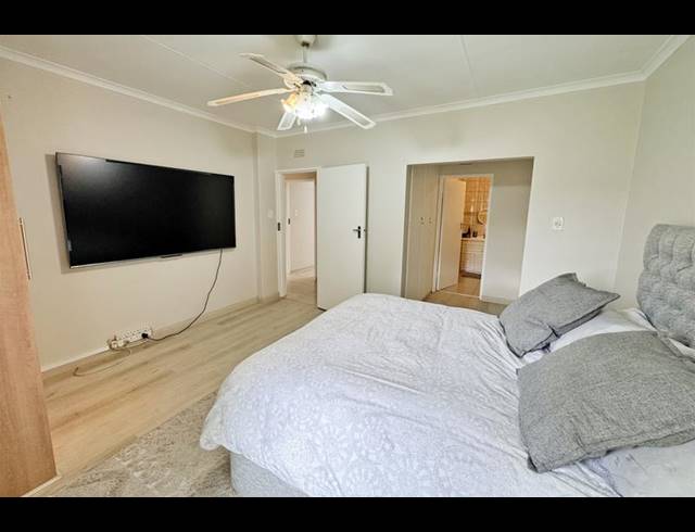 3 BEDROOM TOWNHOUSE FOR SALE IN SANDOWN